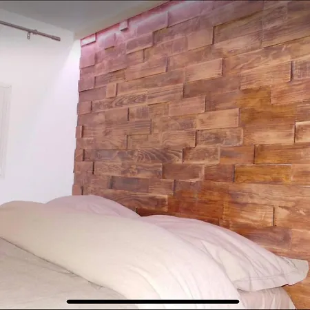 Avec Mezzanine Apartmán *